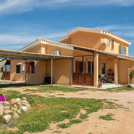 Konukevi Beth La Casa Della Luna 3*